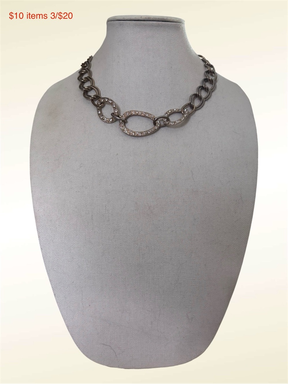 3/$20 VTG Chunky Chain Link Rhinestone Necklace